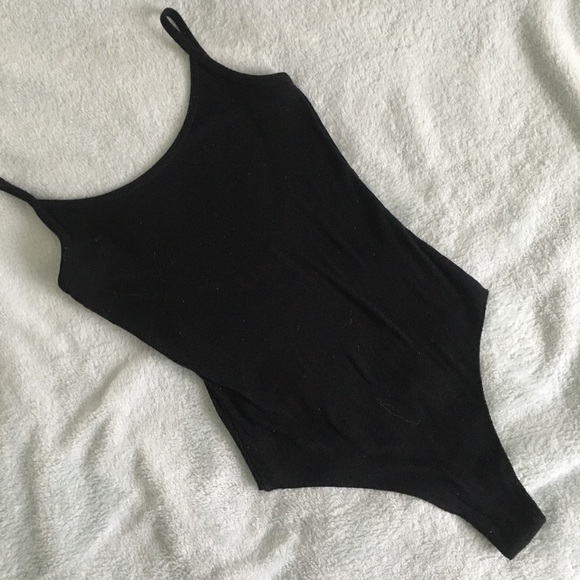 brandy melville scoop backless bodysuit - Picture 1 of 3